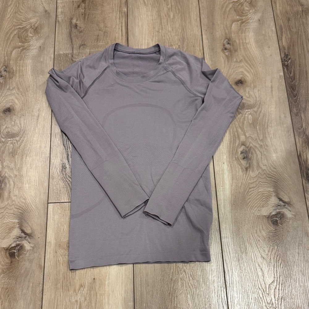 Lululemon swiftly tech Long Sleeve Top, 6